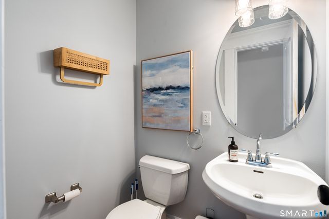 4 Fleetwood Lane, Brookfield, CT 06804