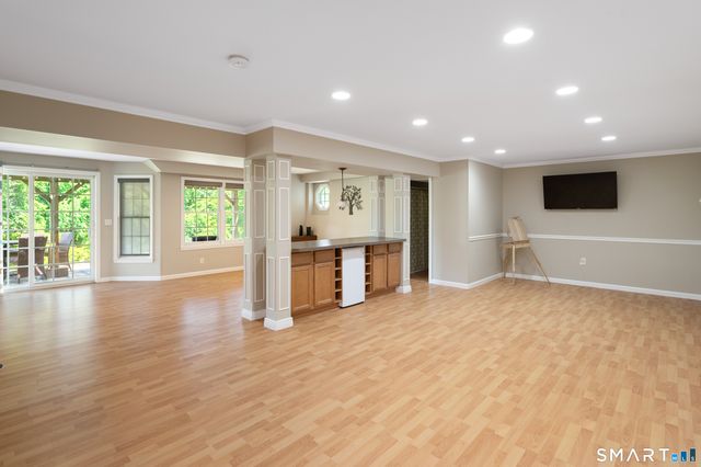 4 Fleetwood Lane, Brookfield, CT 06804