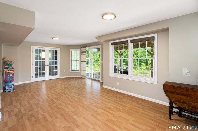 4 Fleetwood Lane, Brookfield, CT 06804