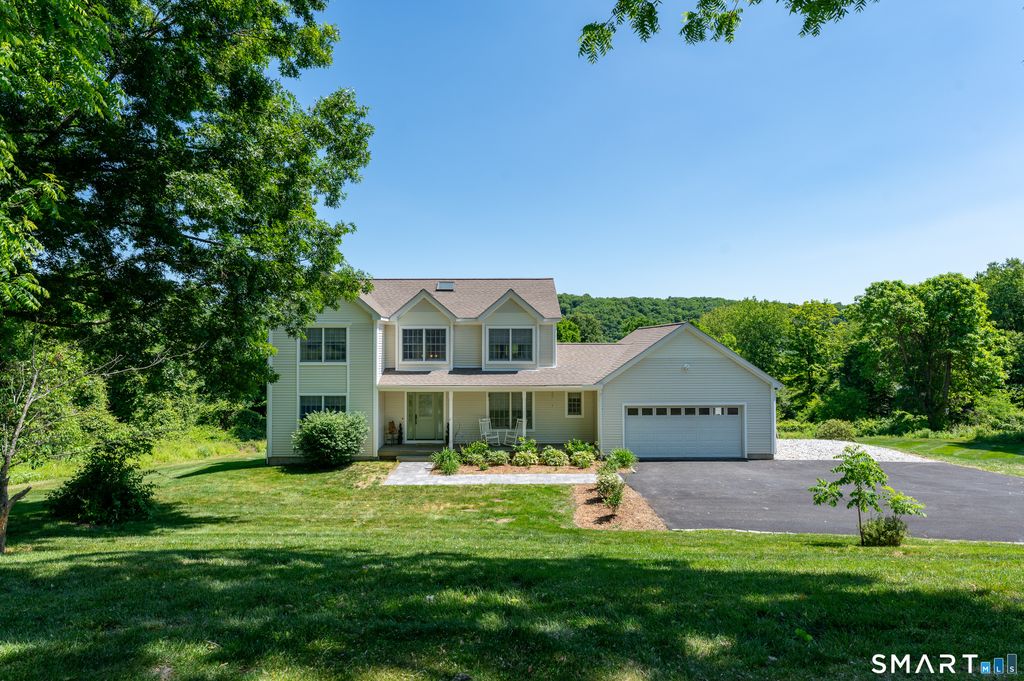 4 Fleetwood Lane, Brookfield, CT 06804
