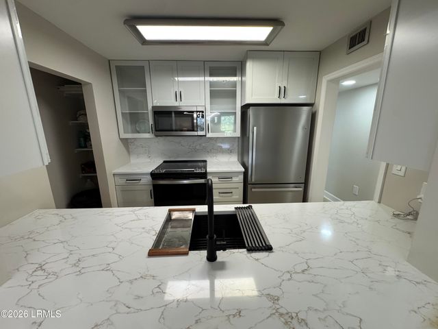 34 S Forest Beach Dr Apt C13, Hilton Head Island, SC 29928