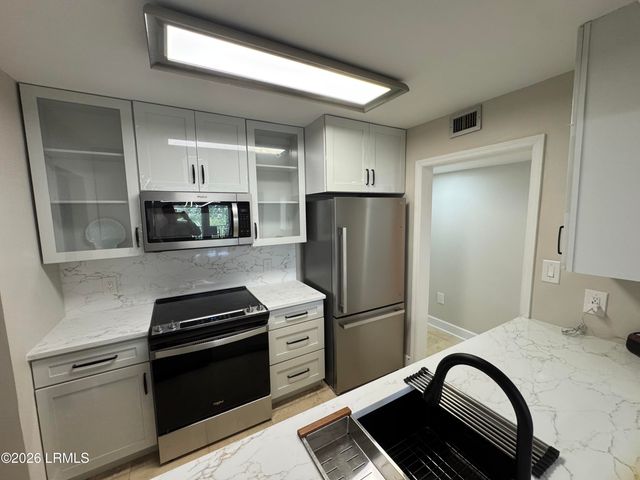 34 S Forest Beach Dr Apt C13, Hilton Head Island, SC 29928