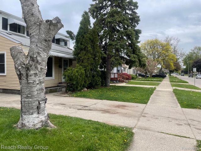 23324 WILLARD Avenue, Warren, MI 48089