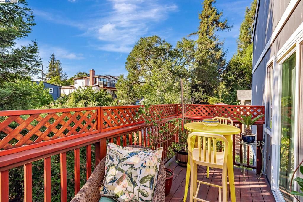 3687 Maple Ave 9, Oakland, CA 94602