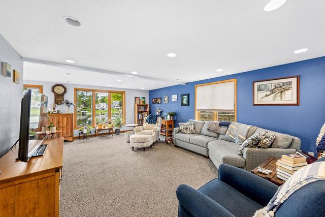 W186S7577 Kingston DRIVE, Muskego, WI 53150