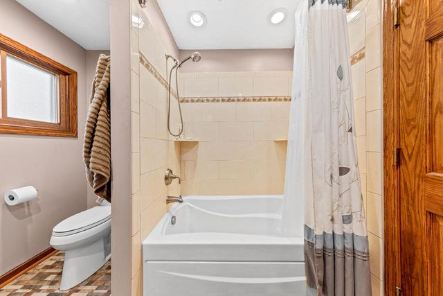 W186S7577 Kingston DRIVE, Muskego, WI 53150