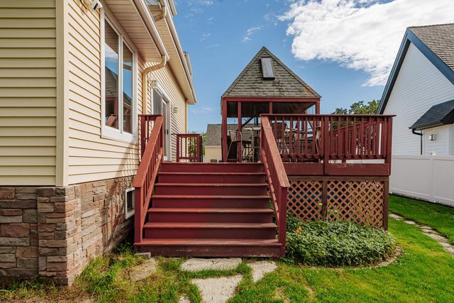 W186S7577 Kingston DRIVE, Muskego, WI 53150
