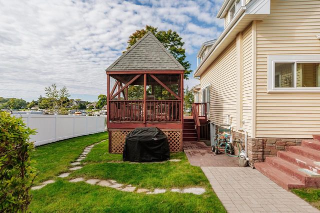 W186S7577 Kingston DRIVE, Muskego, WI 53150