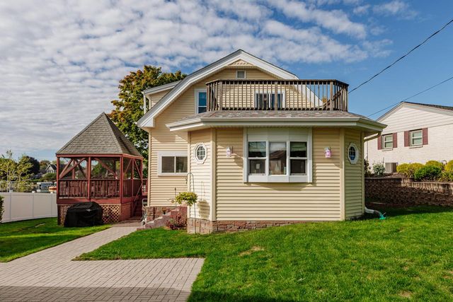 W186S7577 Kingston DRIVE, Muskego, WI 53150