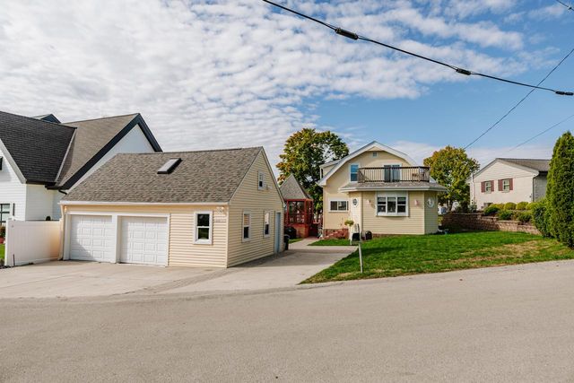 W186S7577 Kingston DRIVE, Muskego, WI 53150