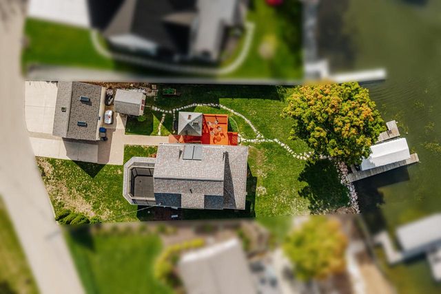 W186S7577 Kingston DRIVE, Muskego, WI 53150