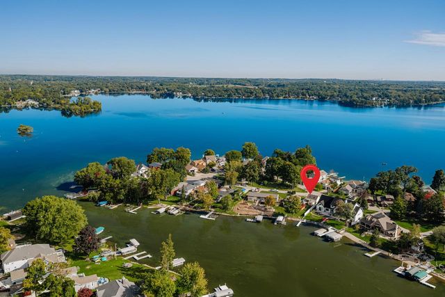 W186S7577 Kingston DRIVE, Muskego, WI 53150