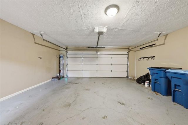 685 Hunters Creek Lane, Lawrenceville, GA 30043
