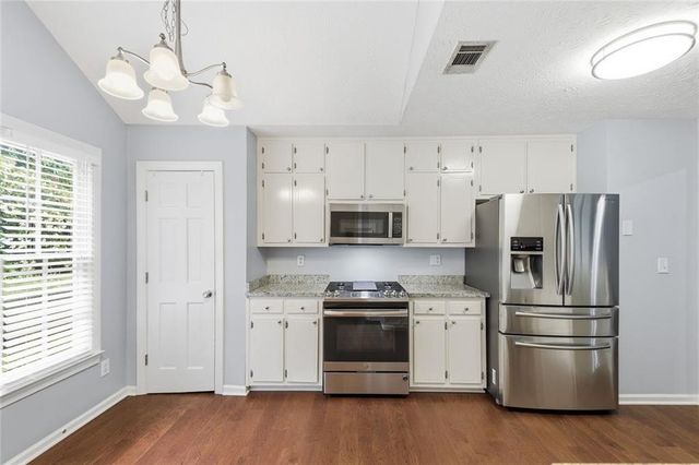 685 Hunters Creek Lane, Lawrenceville, GA 30043