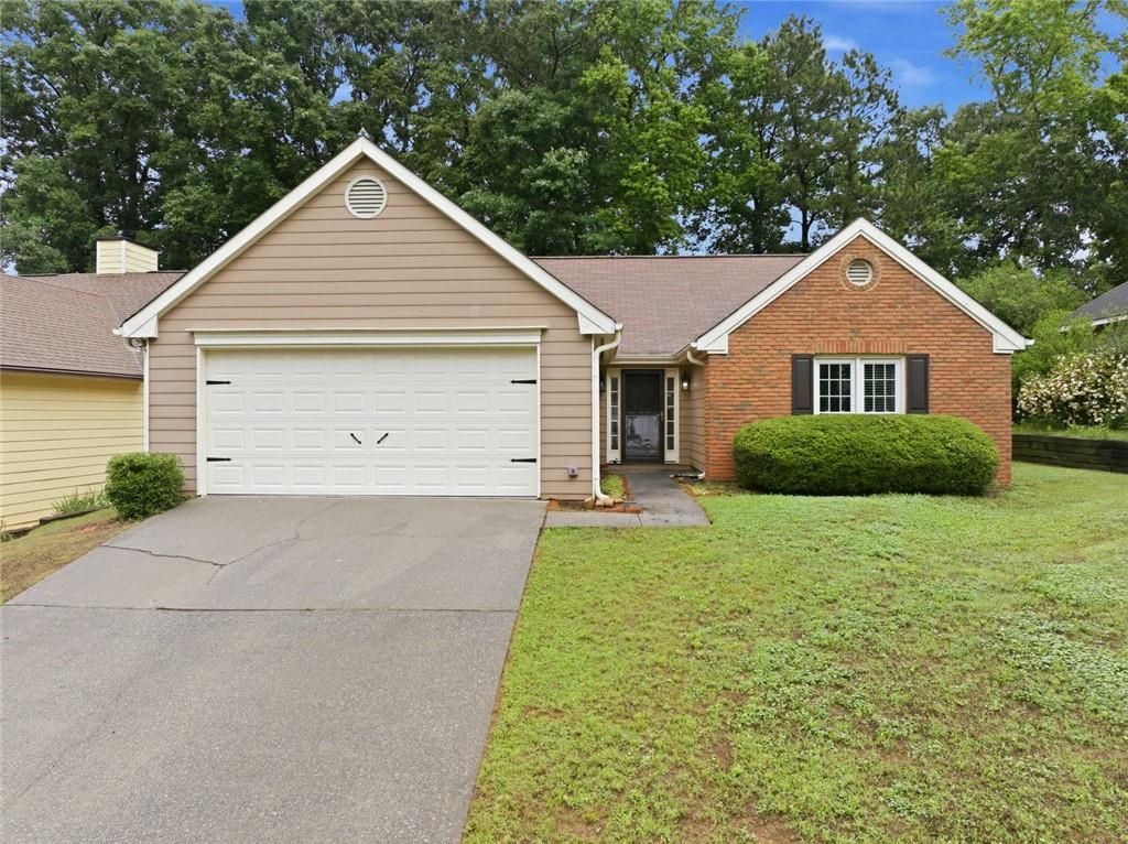 685 Hunters Creek Lane, Lawrenceville, GA 30043