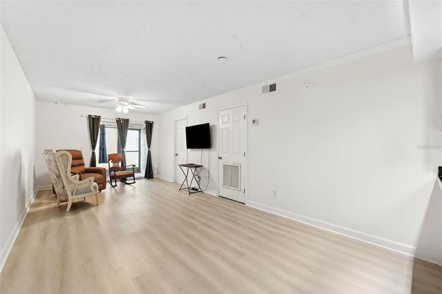 3808 N OAK DRIVE U31, Tampa, FL 33611
