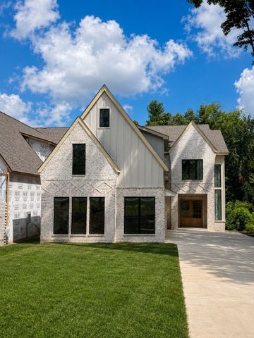 940 Battlefield Dr, Nashville, TN 37204