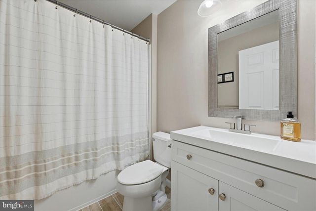 25176 WHIPPOORWILL TER, Chantilly, VA 20152