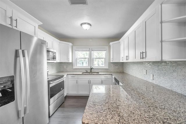 4000 10TH AVENUE N, St Petersburg, FL 33713