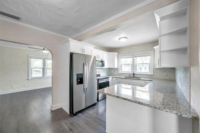 4000 10TH AVENUE N, St Petersburg, FL 33713