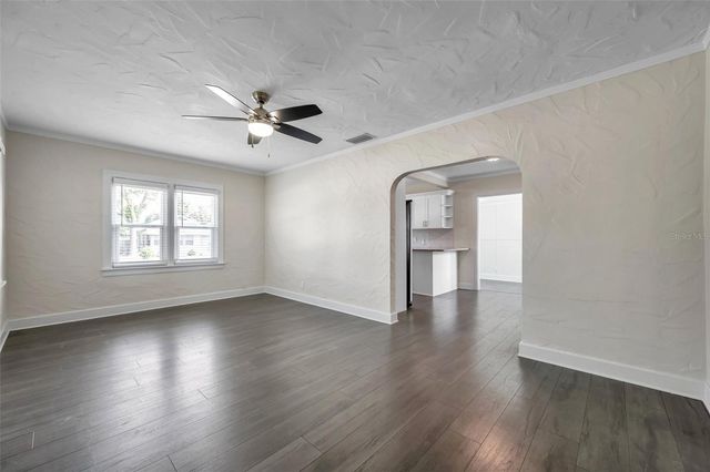 4000 10TH AVENUE N, St Petersburg, FL 33713