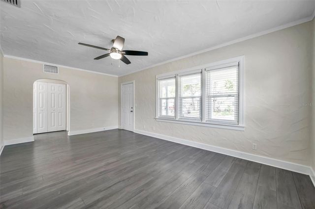 4000 10TH AVENUE N, St Petersburg, FL 33713