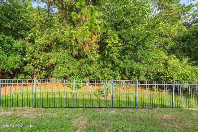 9080 SWEET TREE Trail, Jacksonville, FL 32256
