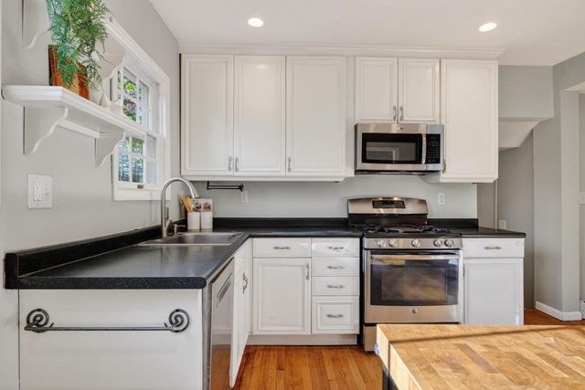131 Kensington Drive, Madison, WI 53704
