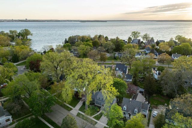 131 Kensington Drive, Madison, WI 53704