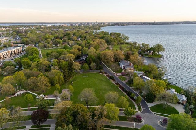 131 Kensington Drive, Madison, WI 53704