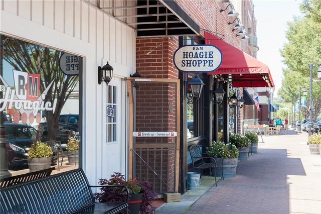 204 Village Overlook J2, Canton, GA 30114