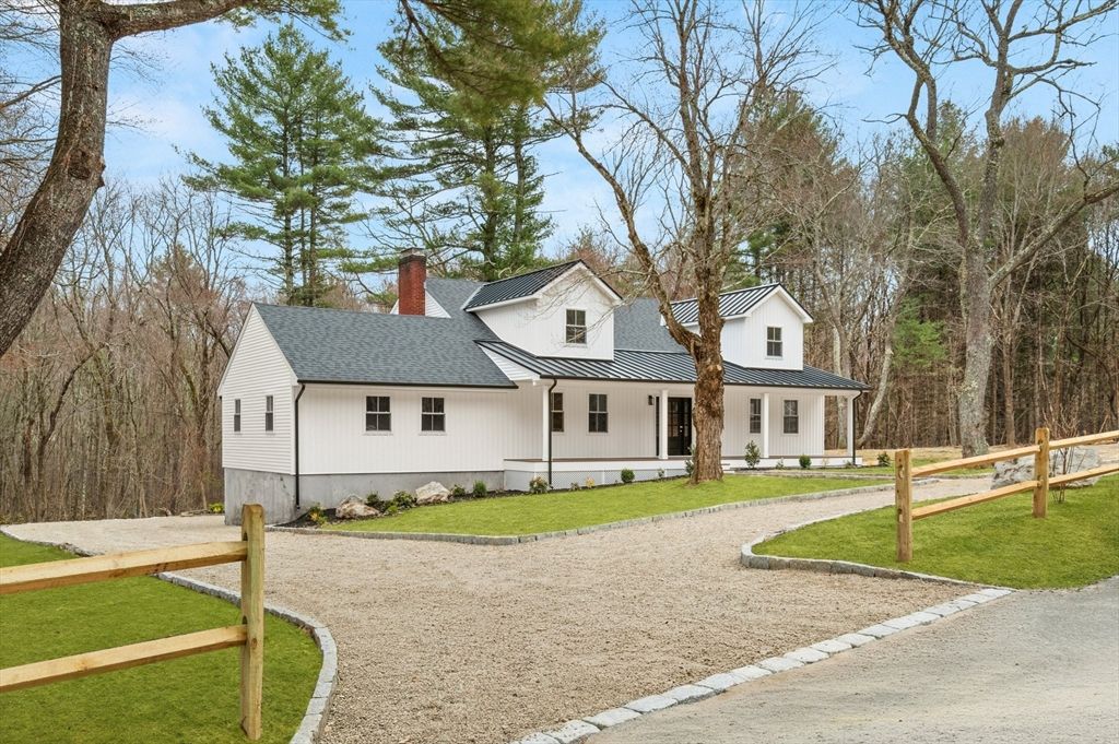 61 Meadowbrook Road, Carlisle, MA 01741