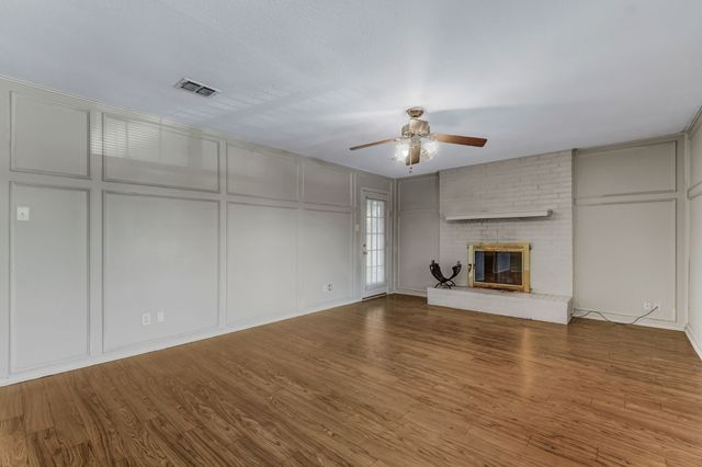 2800 Shady Grove Drive, Bedford, TX 76021