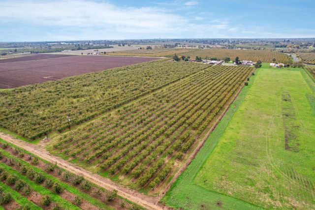 5766 N Alpine Rd, Stockton, CA 95215