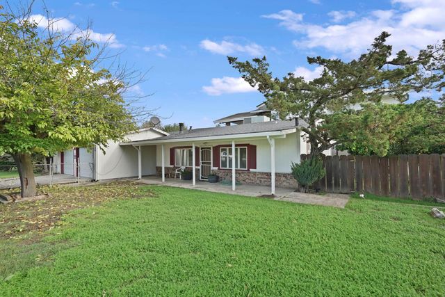 5766 N Alpine Rd, Stockton, CA 95215