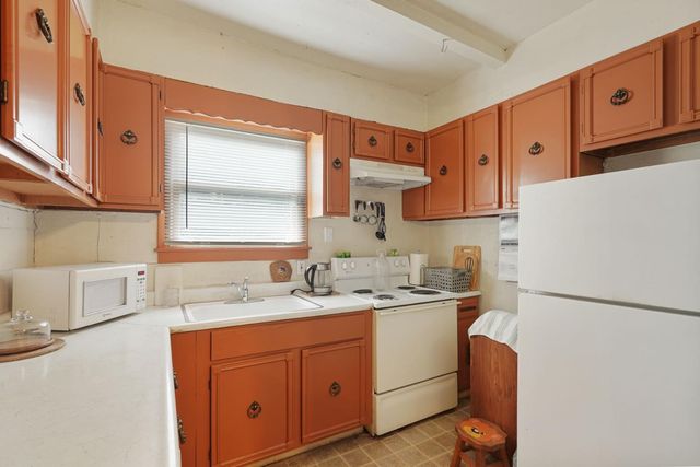 5766 N Alpine Rd, Stockton, CA 95215