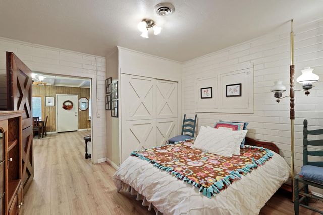 5766 N Alpine Rd, Stockton, CA 95215