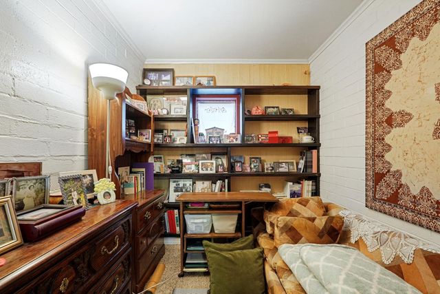 5766 N Alpine Rd, Stockton, CA 95215