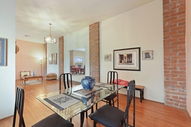 5766 N Alpine Rd, Stockton, CA 95215