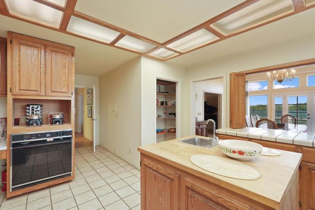 5766 N Alpine Rd, Stockton, CA 95215