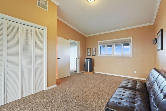 5766 N Alpine Rd, Stockton, CA 95215