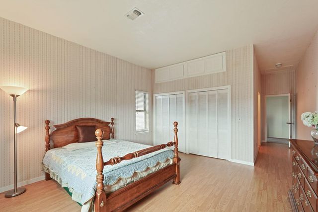 5766 N Alpine Rd, Stockton, CA 95215