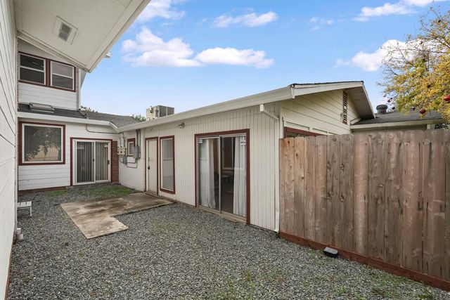 5766 N Alpine Rd, Stockton, CA 95215