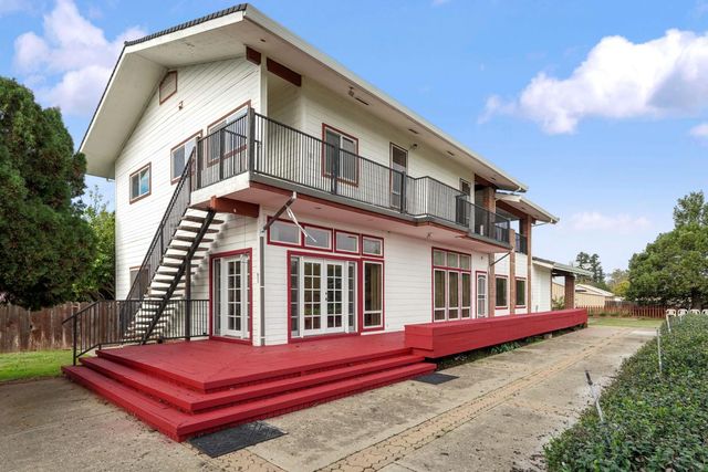 5766 N Alpine Rd, Stockton, CA 95215