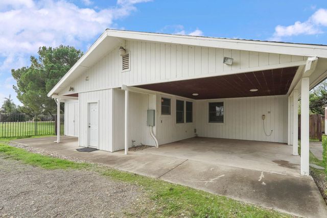 5766 N Alpine Rd, Stockton, CA 95215