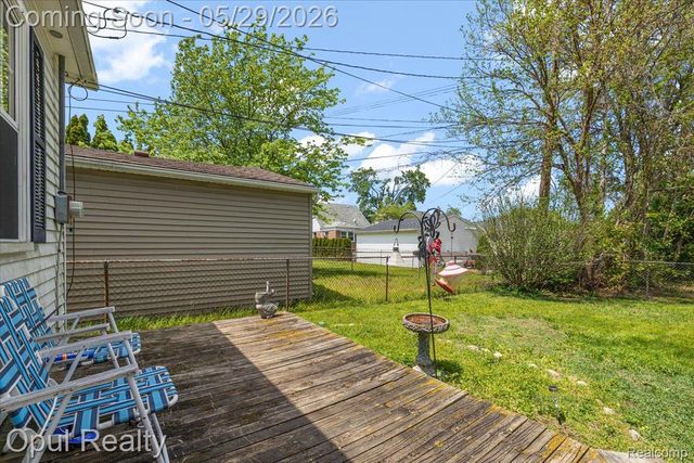 23034 Madison Street, Dearborn, MI 48124