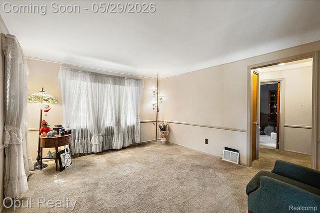 23034 Madison Street, Dearborn, MI 48124