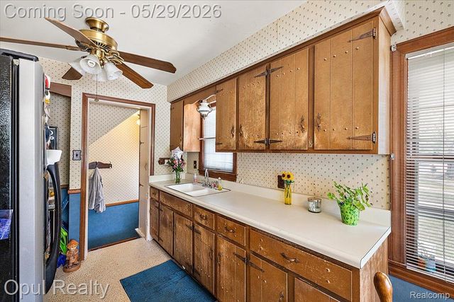 23034 Madison Street, Dearborn, MI 48124