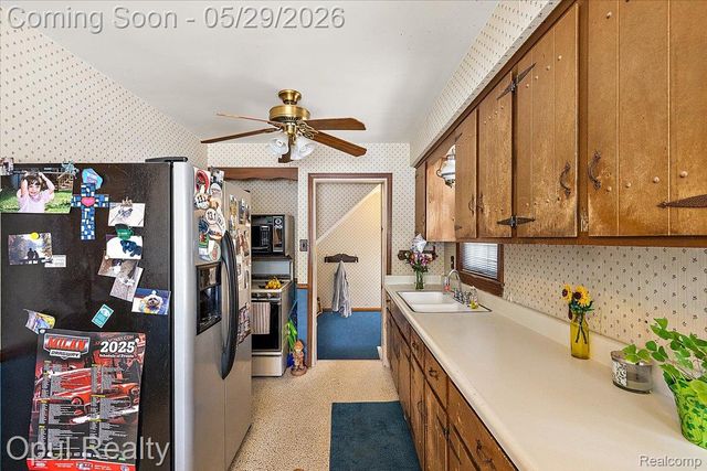 23034 Madison Street, Dearborn, MI 48124