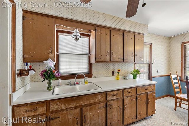 23034 Madison Street, Dearborn, MI 48124
